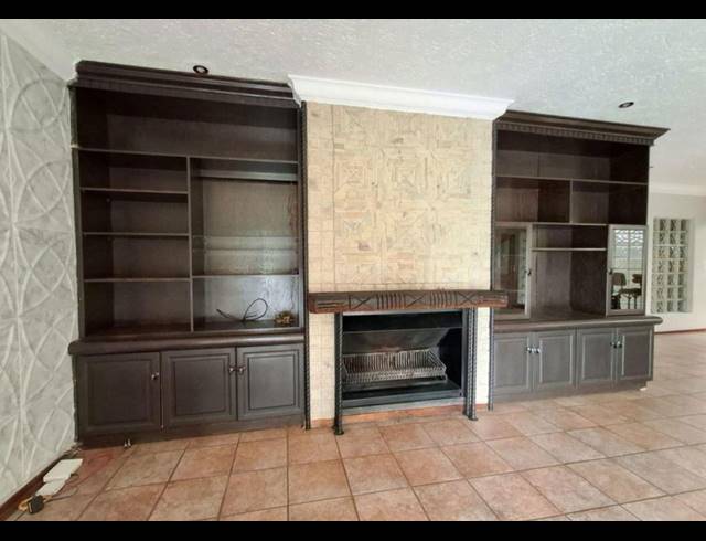 5 BEDROOM HOUSE FOR SALE IN MEYERSDAL